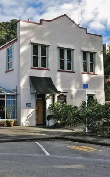 Tauranga Bond Store